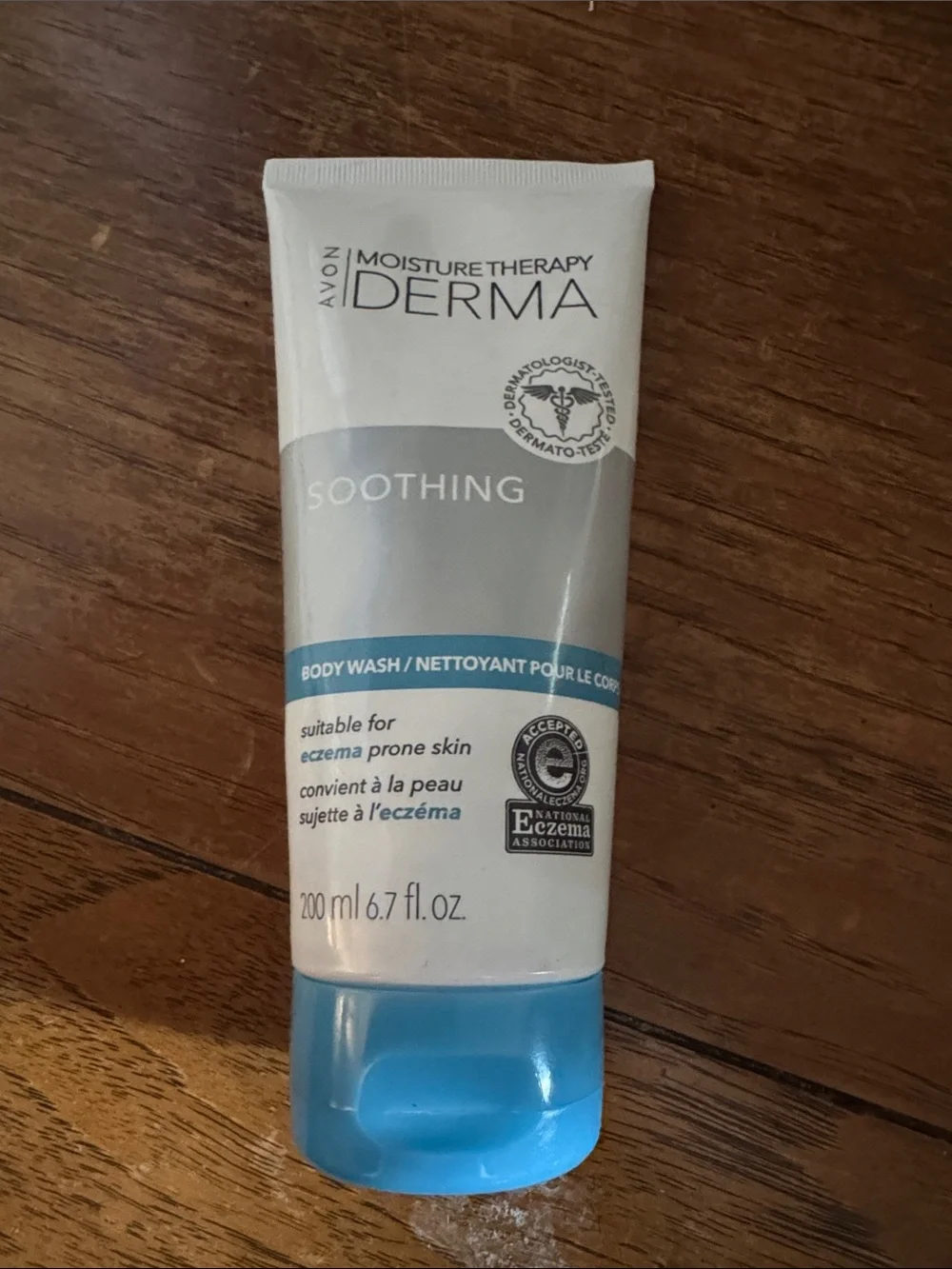 Avon Derma Soothing Body Wash - Blue/White